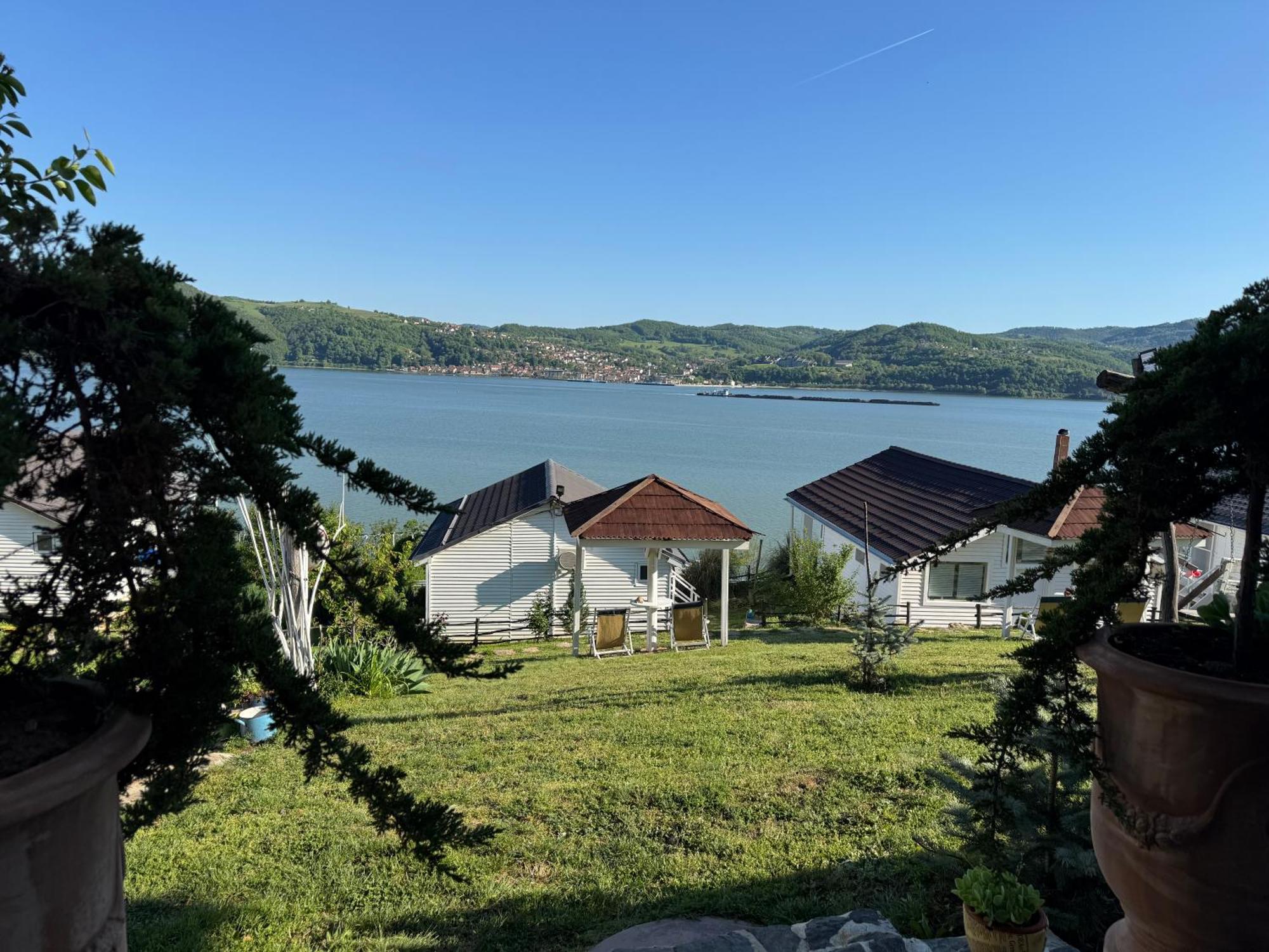 Dream Tricule Villa Svinita Exterior photo